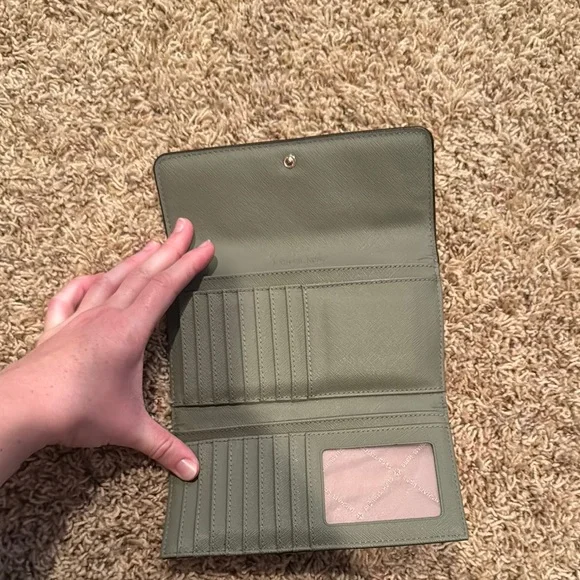 Michael Kors Green Saffiano Wallet - Picture 2 of 9